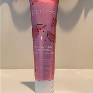 Pūrlisse water & charcoal cleanser